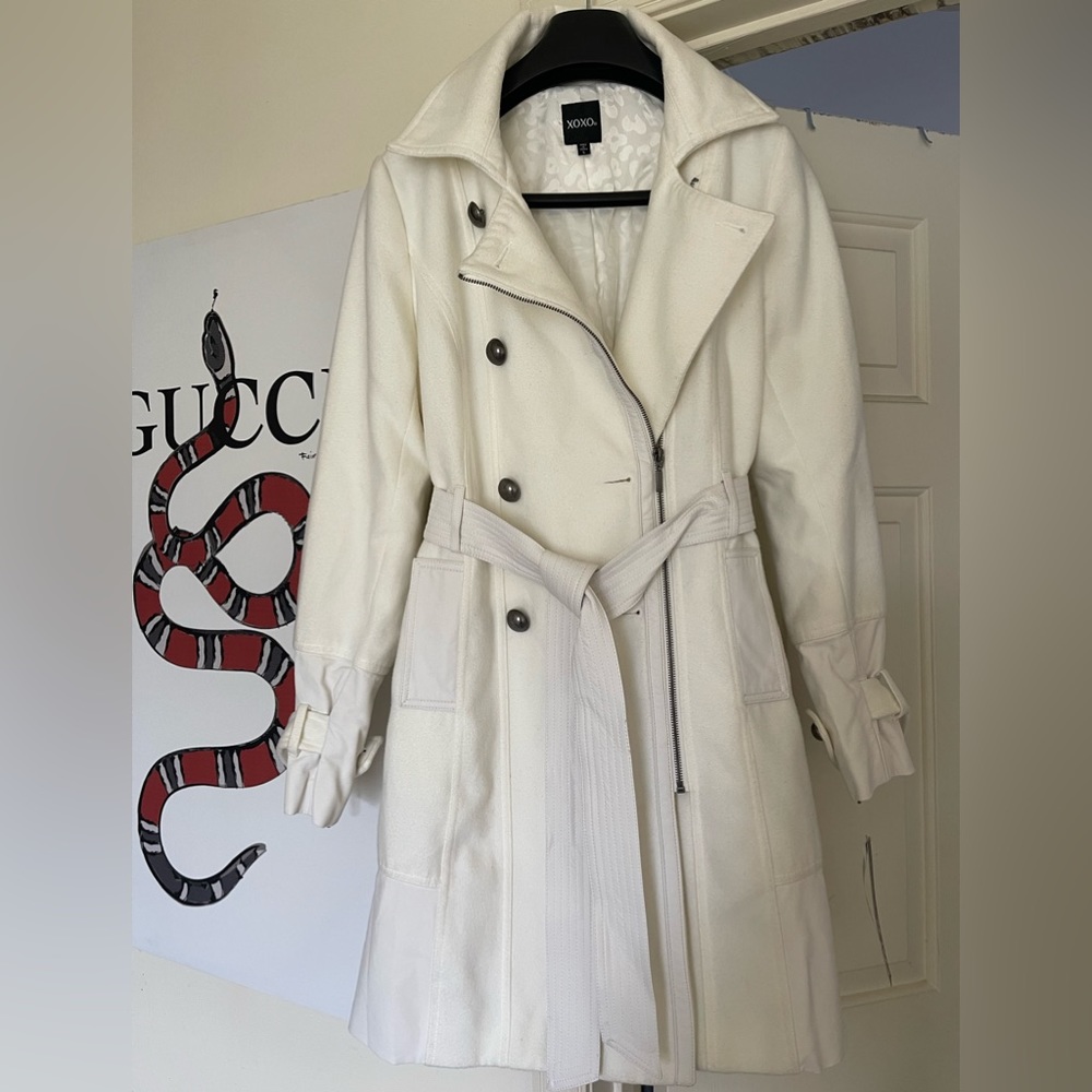 Woman’s coat winter white